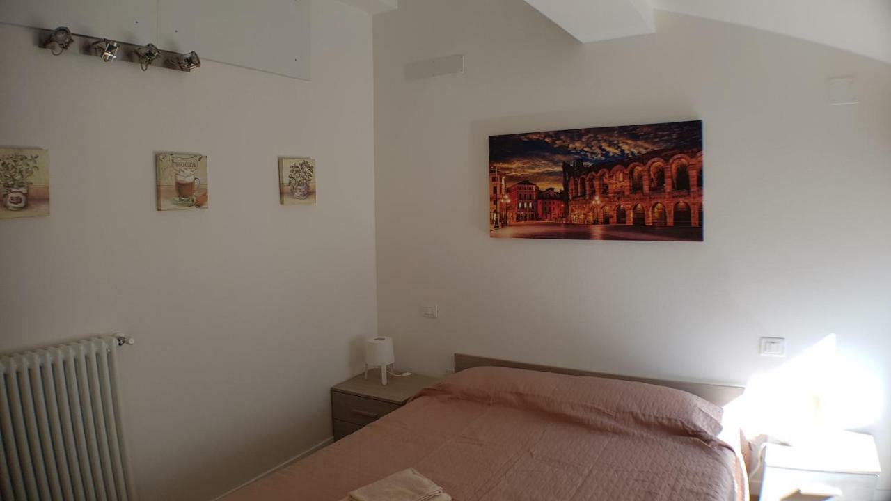 La Casetta Di S.Lucia Verona Exterior foto